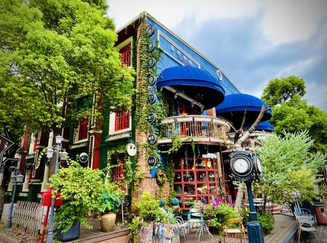 南昌市青山湖区：工业旅游串起城市“记忆长廊”