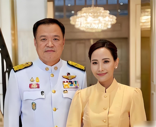 洪森父子已被泰国打服，不再强势，对出卖他信父女悔不当初