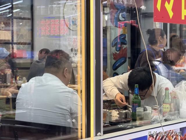 本地人严选!这条深藏在沈阳老城区的美食街,从早吃到晚可太顶了