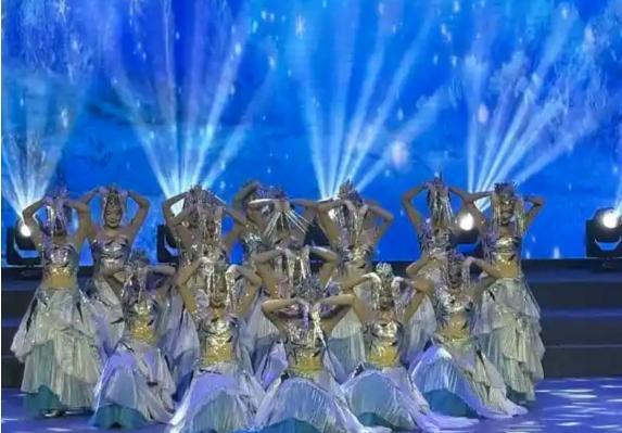 原来早已不是中国籍，被老外“玩腻”后回国，郑绪岚现状令人唏嘘