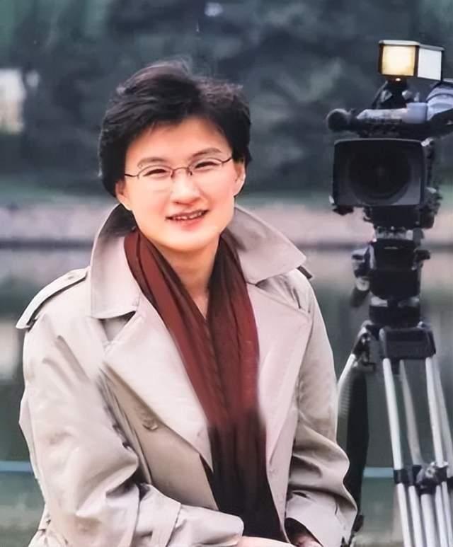被要求滚出主持界，沦为众矢之的的央视主持董倩到底做错了什么?