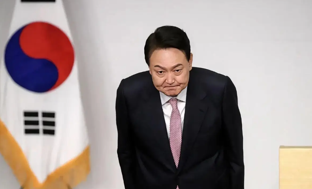 出大事了	，日首相月底或换人，高市投靠李在明，二人要来这里密谈