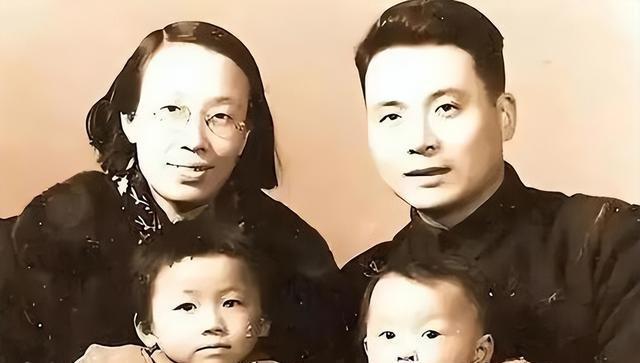 中央军委决定公开邓稼先的身份，许多亲友问许鹿希：他还活着吗？