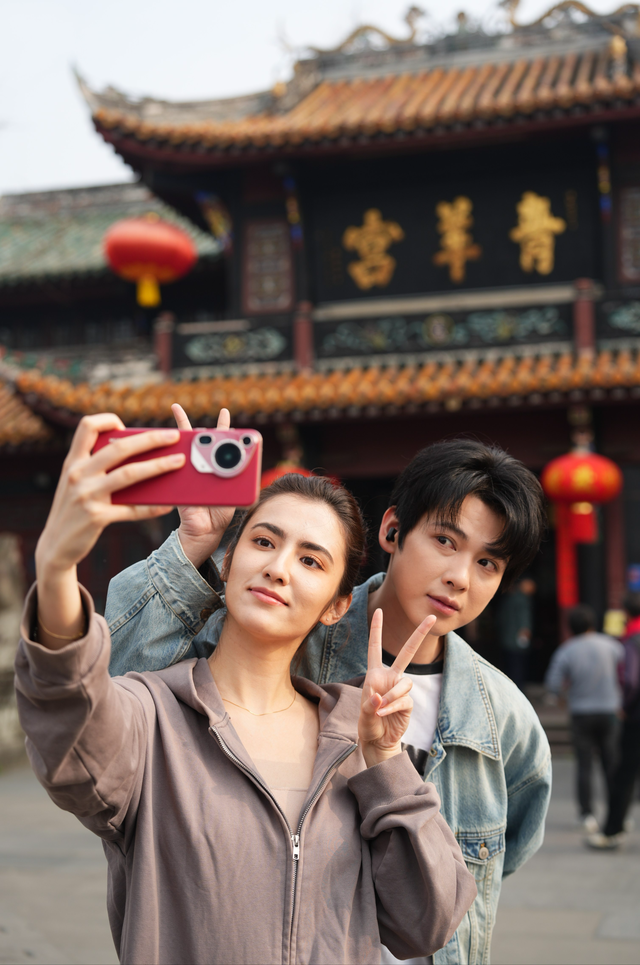 一部“行走的文旅指南” 微短剧《哈喽，成都》上线
