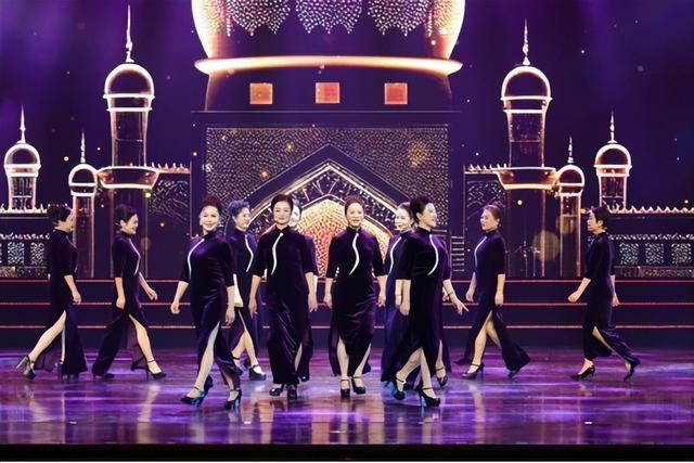 鹏城金秋绽放艺术华彩，全民普及共绘城市人文——第二十二届深圳市“鹏城金秋”市民文化节先导活动拉开帷幕