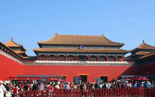 80元玩3天爆火,5A景亏破产!年轻人用脚投票:谁还看金字招牌?