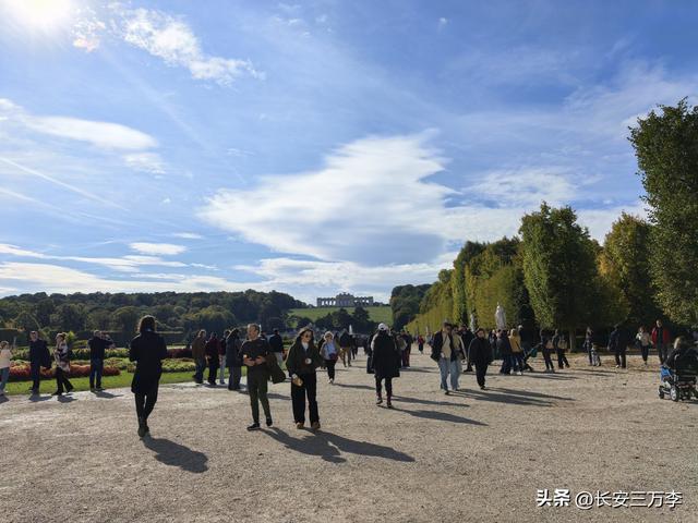 欧洲行第8天：看茜茜公主美泉宫宏伟壮丽 见维也纳内城区热闹非凡