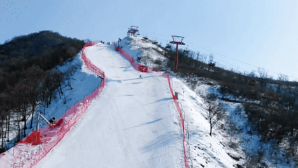 又一波福利 ！ 照金2025/2026雪季住滑套票128起、精品五次房199起