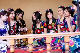 塔吉克斯坦：女多男少，80余万单身女性，风俗业合法化，都是美女图片