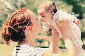 人都是女性生的，在人类出现前，世界上第一个女性是从哪里来的？图片