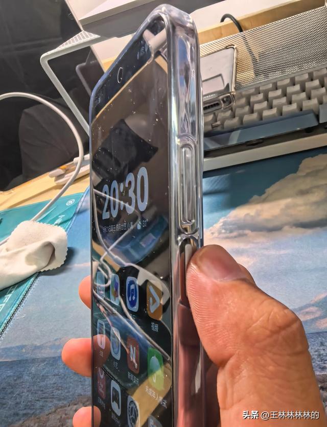 华为nova 14又是一芯传三代，但是续航还不错