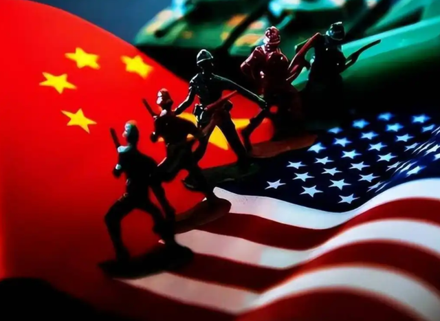 中美差距那么大？张召忠：美国就算一动不动，中国20年也追不上！