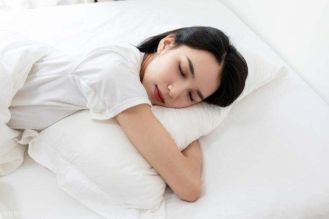 只要记住这3个关键点，湿疹很快就好了，皮肤慢慢变干净！