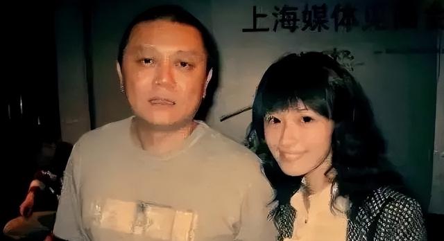从19岁开始男人不断，半百了还没玩够，“风流才女”徐静蕾现形记