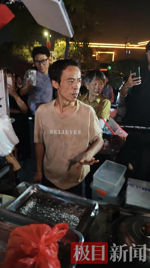 鸡排哥都要窒息了！热情、支持也需要边界感！他计划8日休息