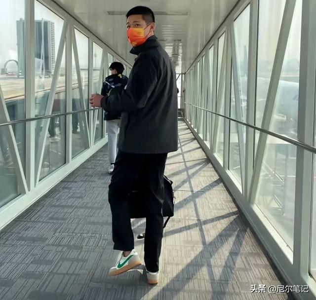 河南拆二代凌晨自杀!年仅26岁,家中三代单传,死于双向情感障碍