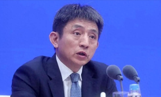 中美谈到第三场，特朗普坐不住了，要给这场关税战，画上一个句号