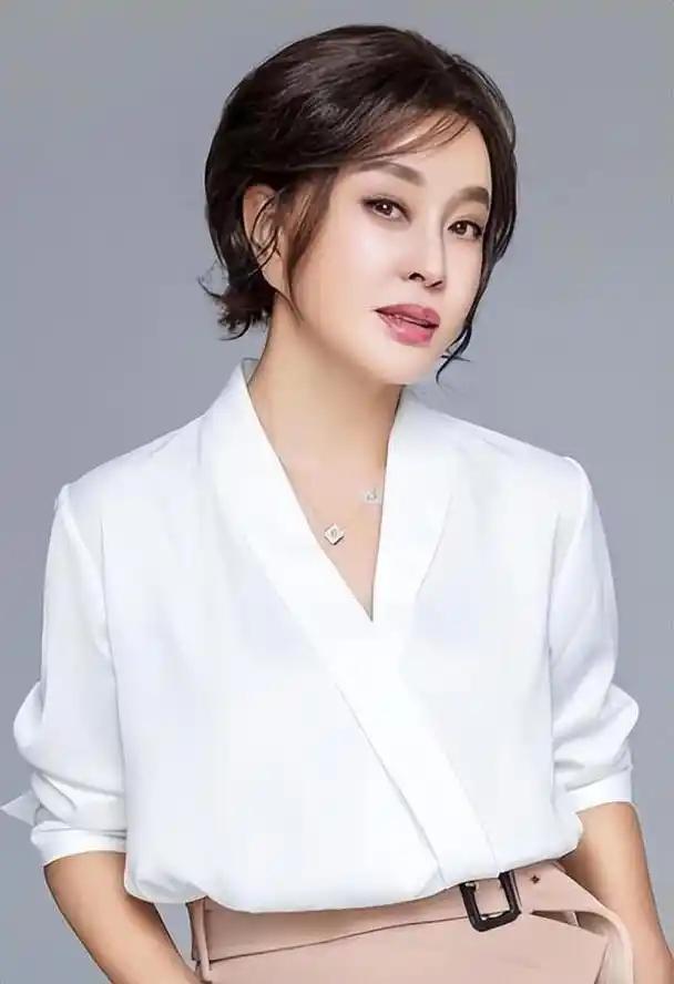 钱再多有什么用？75岁刘晓庆的现状，给所有中老年人提了个醒