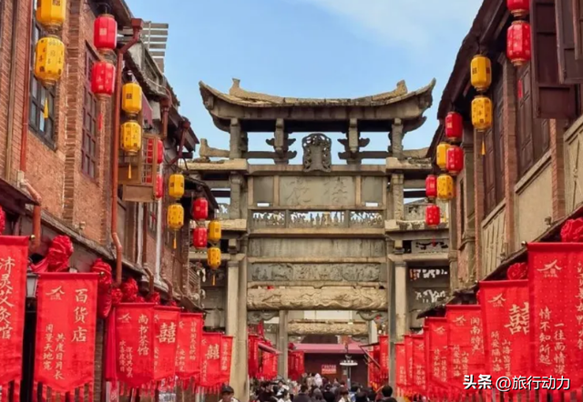 福建又一古城火了，人气不输泉州，免费开放，适合拍照打卡