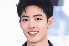 6位天生桃花眼的男星，眼神自带苏感，看谁都含情脉脉，深情款款图片
