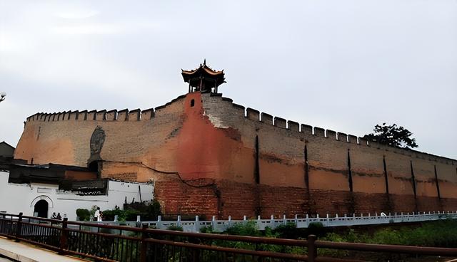 别只恋皇城相府！太行深处的晋城古堡，藏着山西人的烟火与风骨