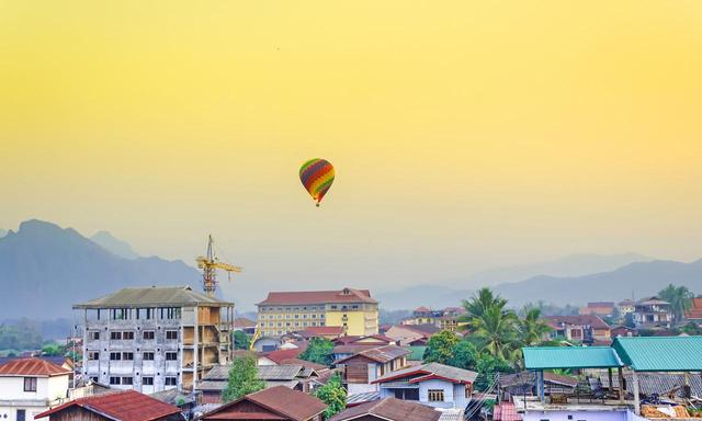 回国了我才敢说：老挝，是我去过的所有国家中，最被看轻的！
