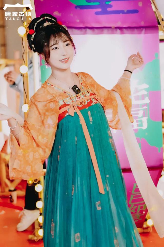 送周边！2025香山国潮嘉年华来了！国庆中秋就等你！