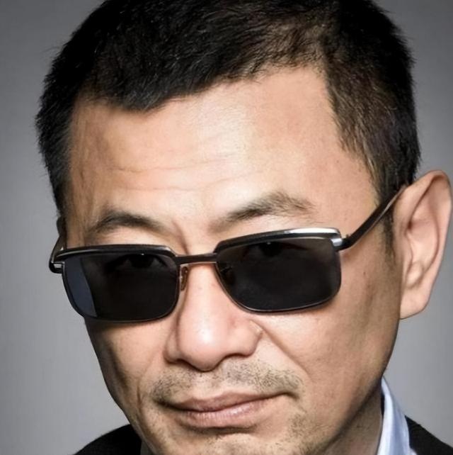 陪玩陪睡根本不够！目无王法、集体开嫖,杨幂遭殃, 阴暗面彻底曝光