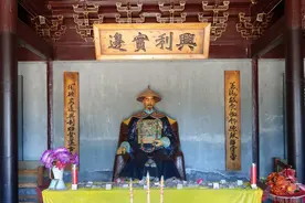 冯铨，投降满清的明朝大学士，利用职权修改自己在明朝丑事的佞臣图片