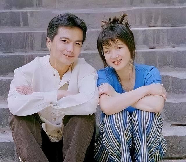 “古典第一美人”何晴辞世，与许亚军的半生羁绊