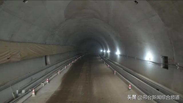 快讯！凌霄隧道顺利贯通