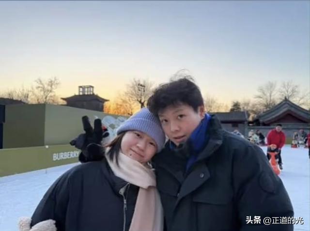 全红婵北京归队 与陈艺文司雅杰聚会 喝咖啡拍照笑容甜 欢声笑语不断