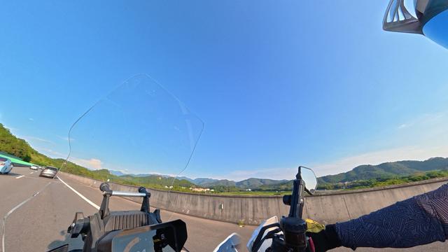 影石Insta360 X4 Air首发评测：2399元起，掀全景相机大众化元年？