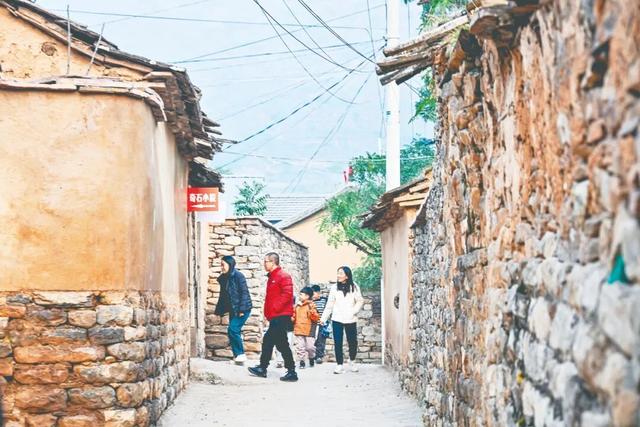 平顺县虹霓村，不愧是“秋景天花板”！
