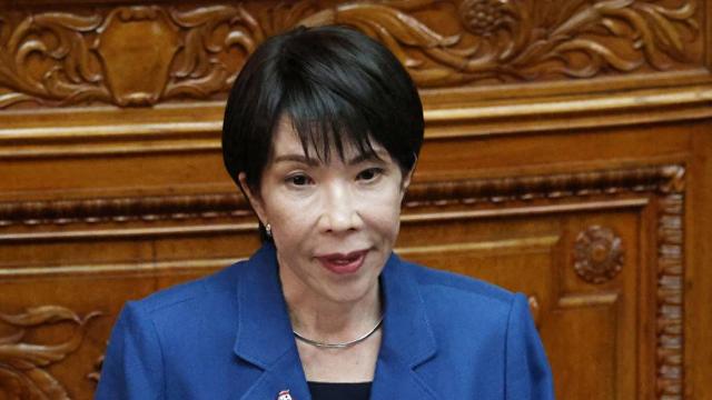 解放军开炮三天，军舰现身钓鱼岛，日方紧急降温：高市“在反思”