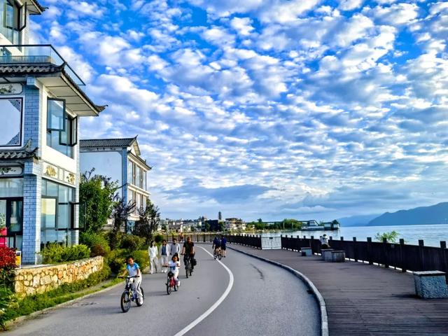 在大理，我收到了天空写的情书