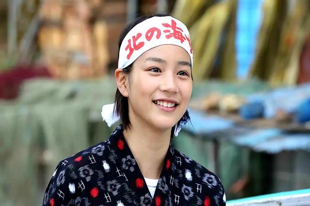 被封十年的国民女神，终于又杀出一部猛剧