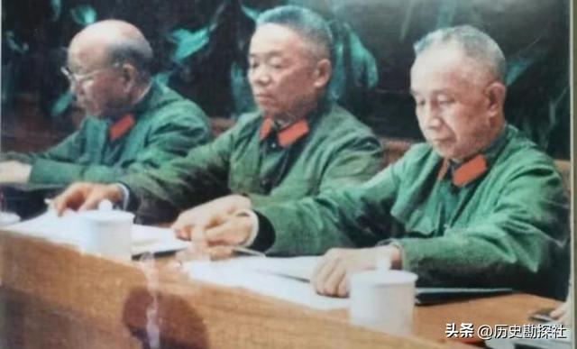 韩先楚夫人有多美？1970年的珍贵留影，她50岁容貌出众天生丽质