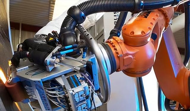 中方发布公告，对日本断供稀土，不到24小时	，高市要求撤回制裁