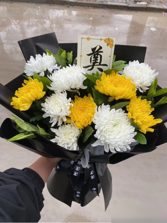 阴花不能进阳宅！这5种花“打死”也不养，家里若有？快挪走！