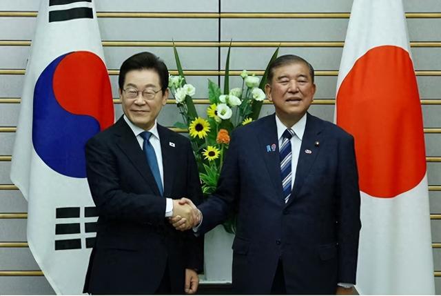 李在明没让中方失望，赶在飞机降落美国前，对特朗普泼了一盆冷水