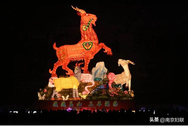 就在今晚，亮灯！