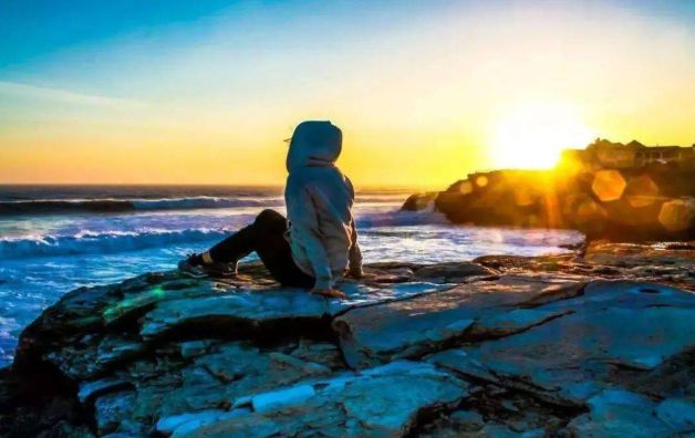 国家富起来，就会有穷游