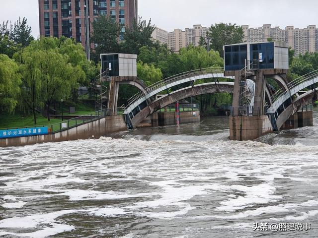 北京强降雨已转移80332人