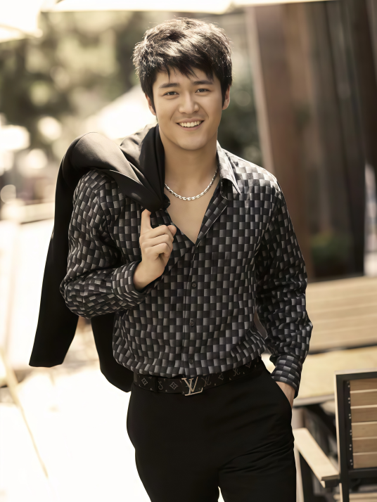 他28岁跳楼身亡，离开前顶楼徘徊3小时	，留17字感人遗言告别人间