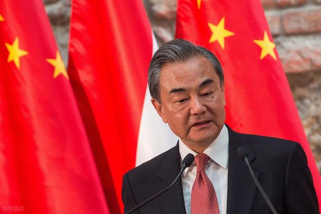 终于轮到中国"掀桌"了！中方对日亮出6个字，要的就是拿日本开刀