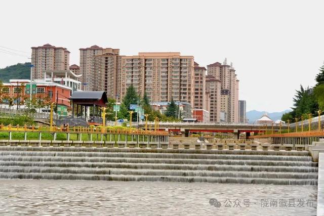 徽县：水清岸绿河畅景美