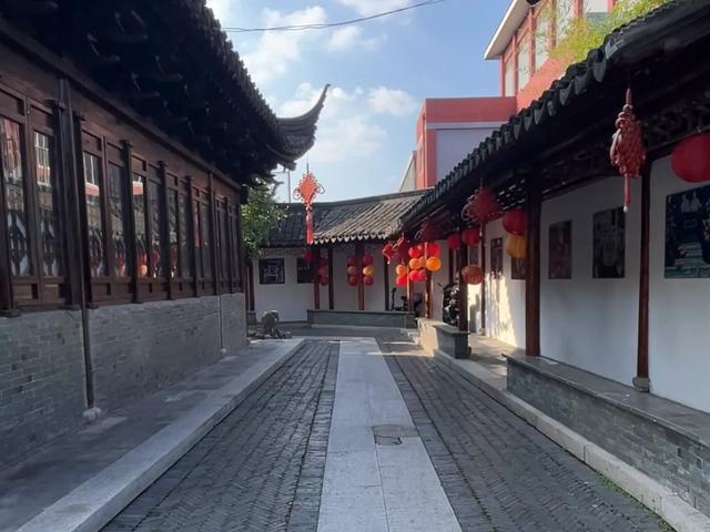 上海令人遗憾的千年古镇，毗邻市中心却没啥人气！