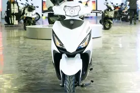 摩托，125踏板车详细保养细则图片