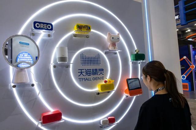 我把DeepSeek“装”进毛绒玩具，年入过亿